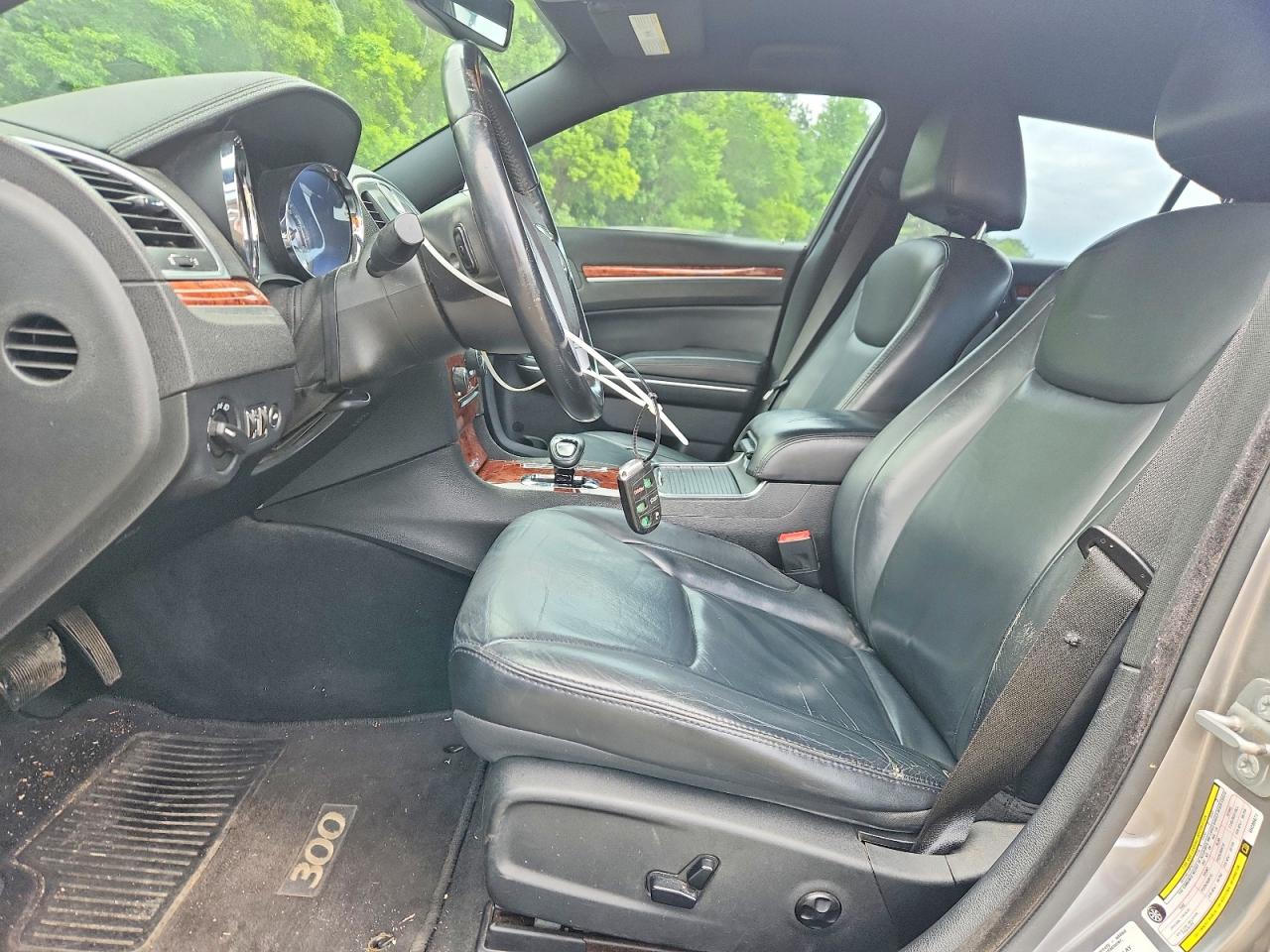 2014 CHRYSLER 300