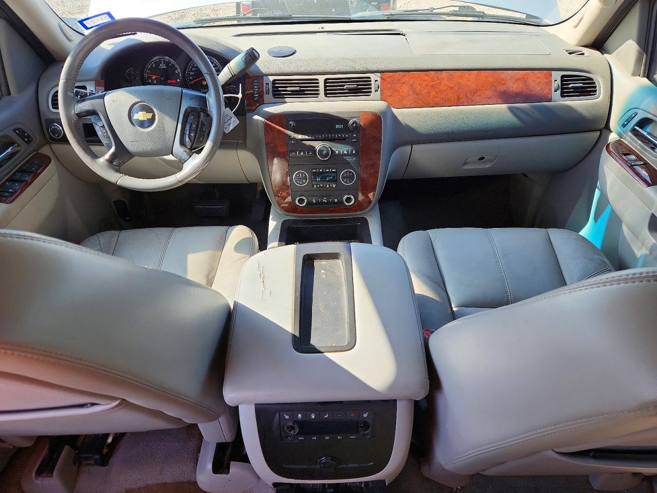 2010 CHEVROLET TAHOE