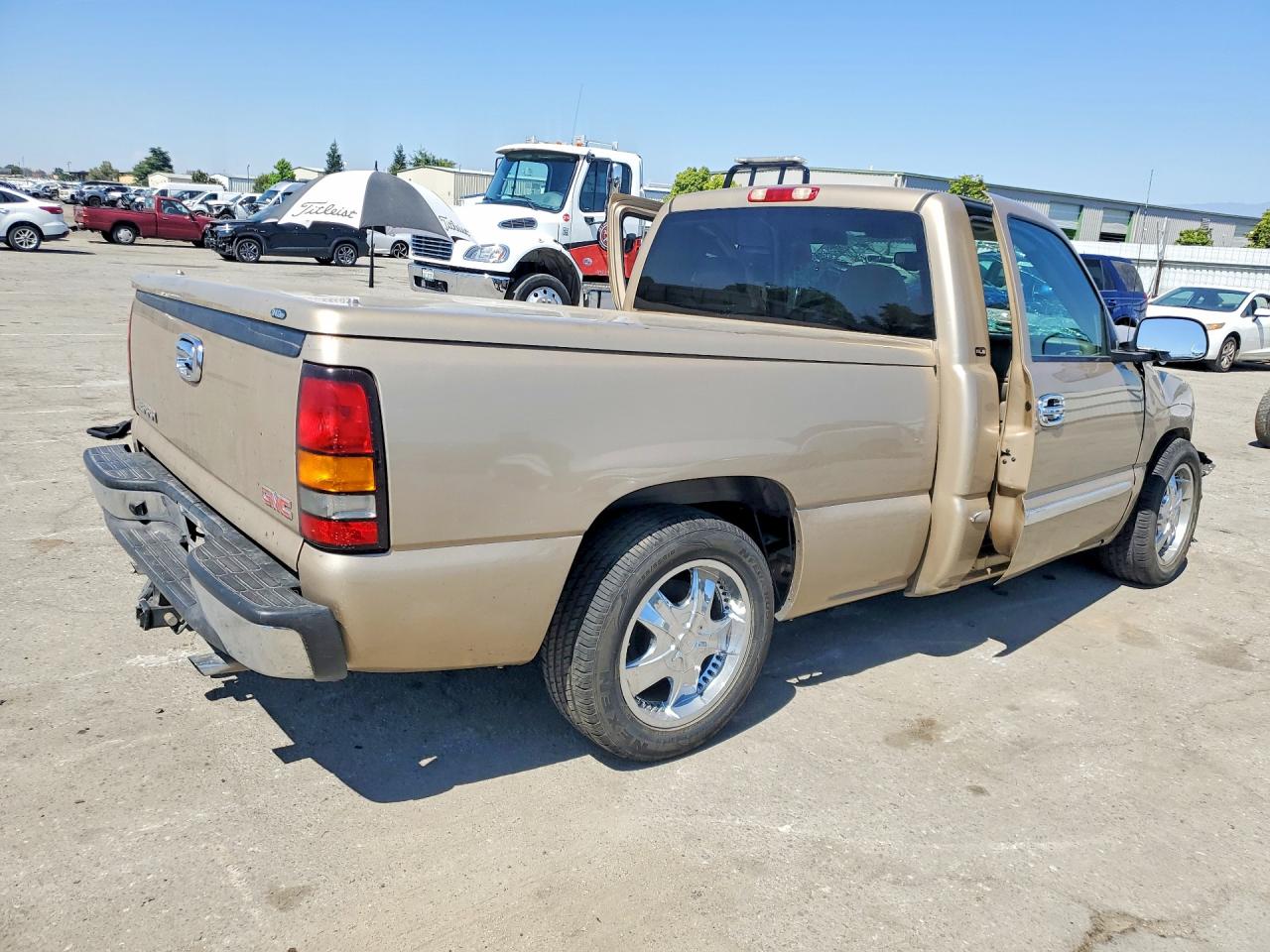 2006 GMC SIERRA