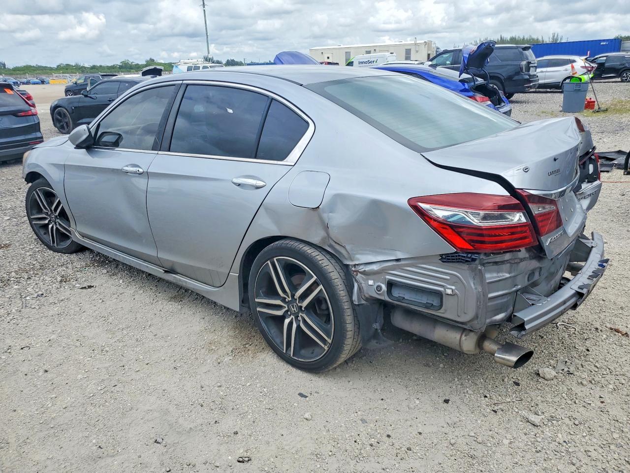 2017 HONDA ACCORD