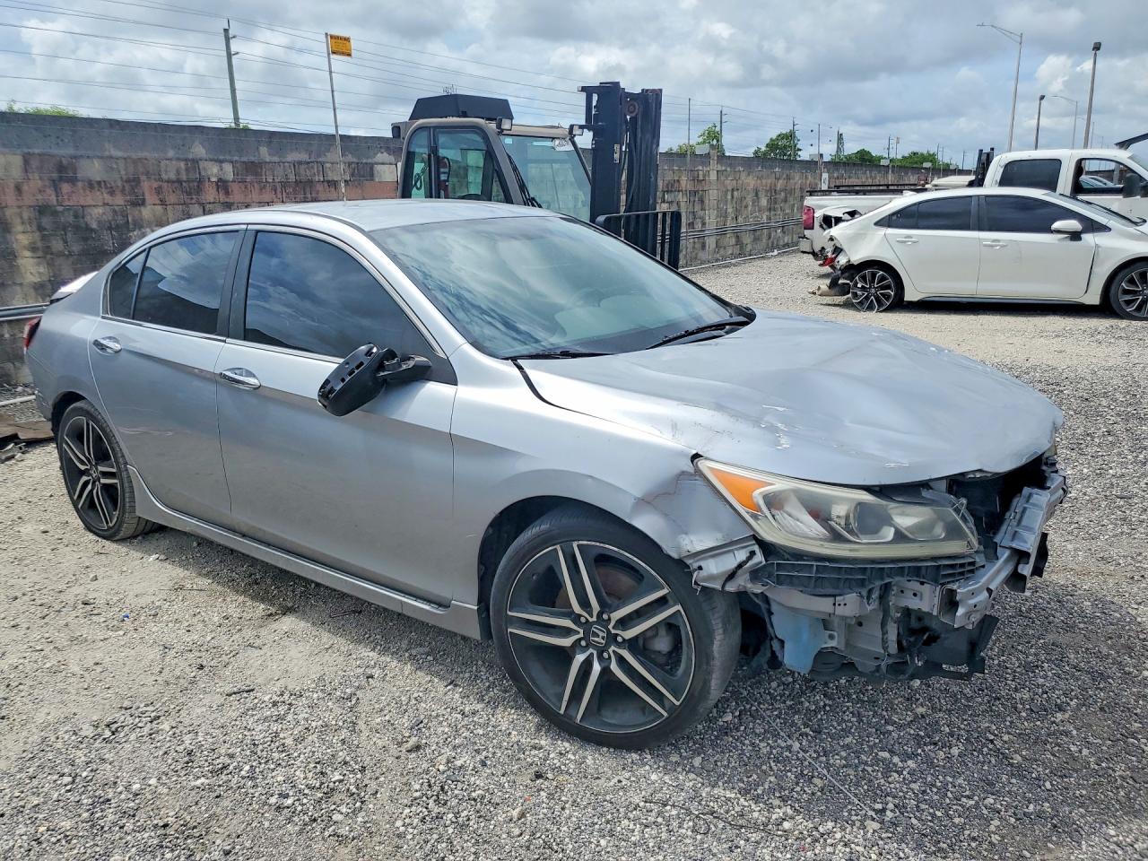 2017 HONDA ACCORD