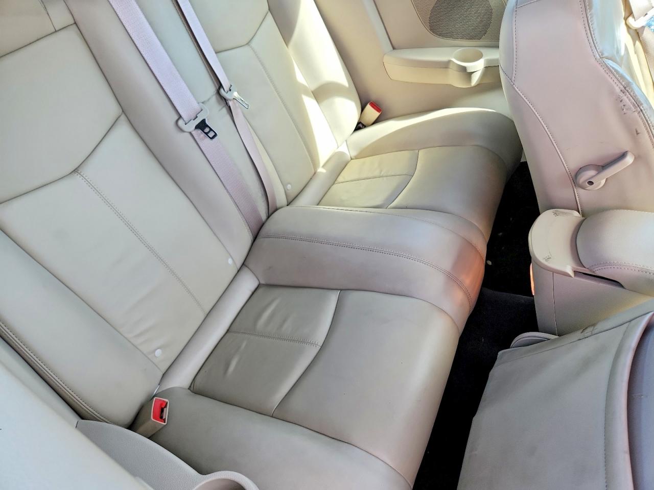 2011 CHRYSLER 200