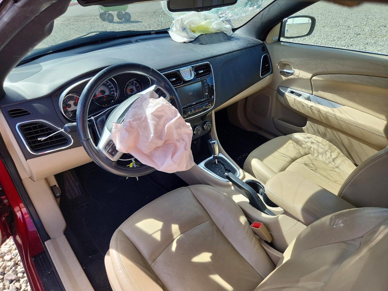 2011 CHRYSLER 200