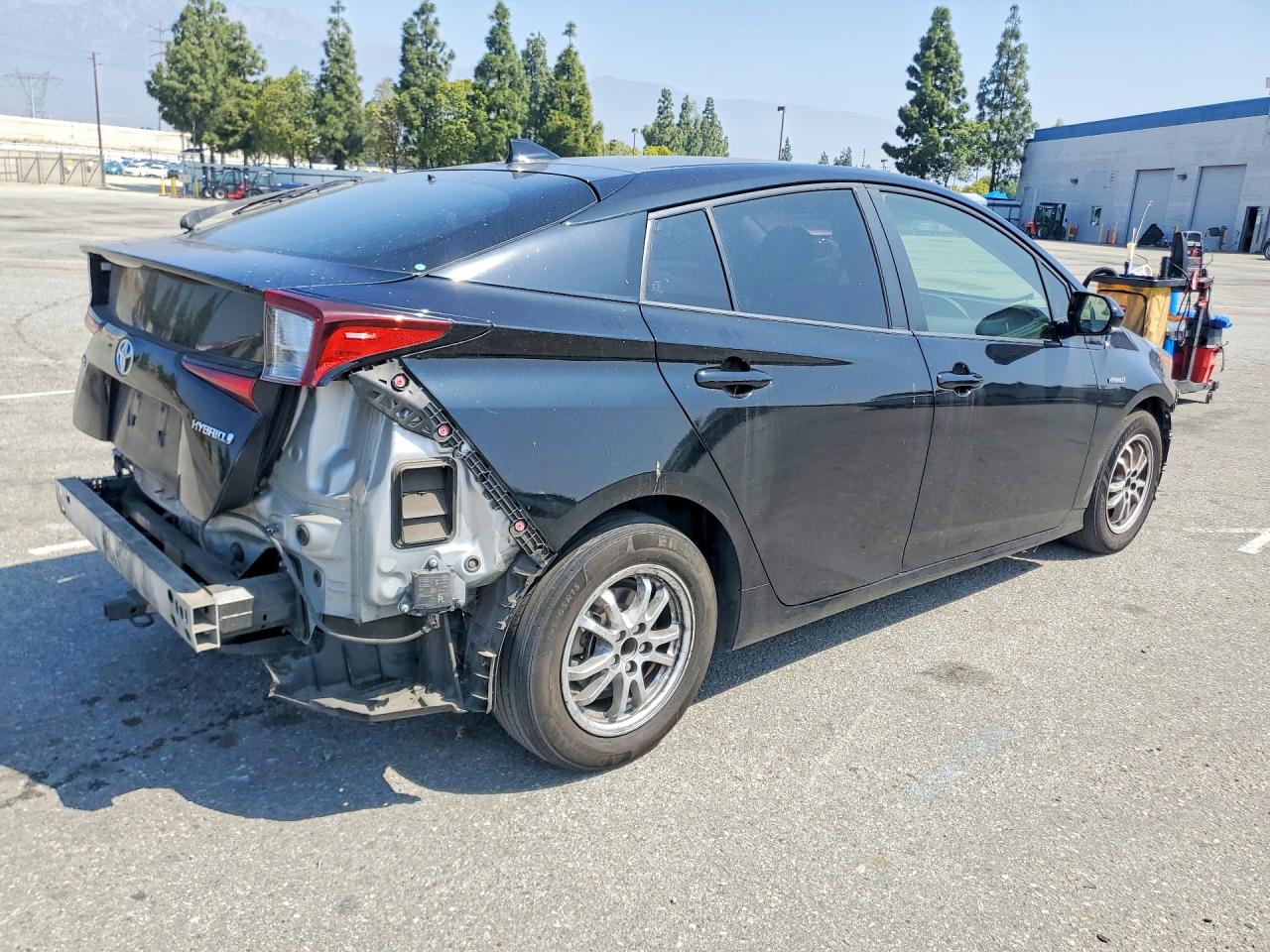 2019 TOYOTA PRIUS