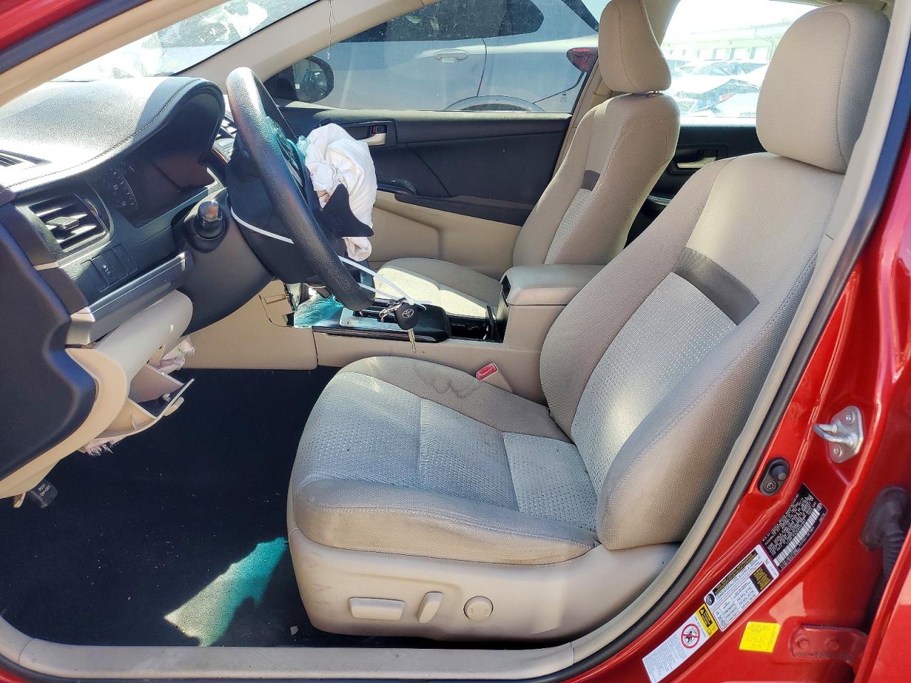 2014 TOYOTA CAMRY