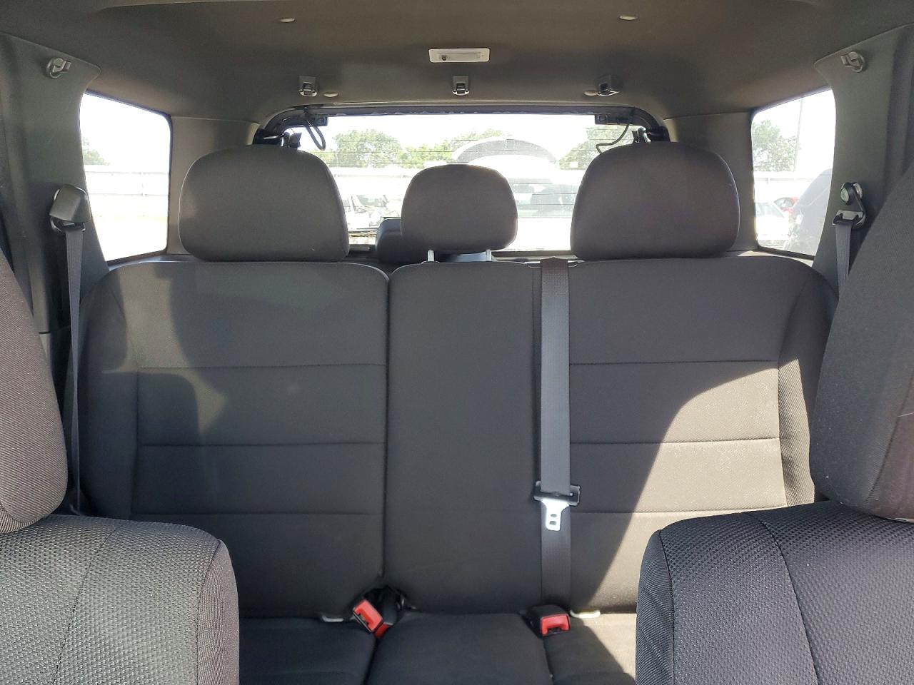 2010 FORD ESCAPE