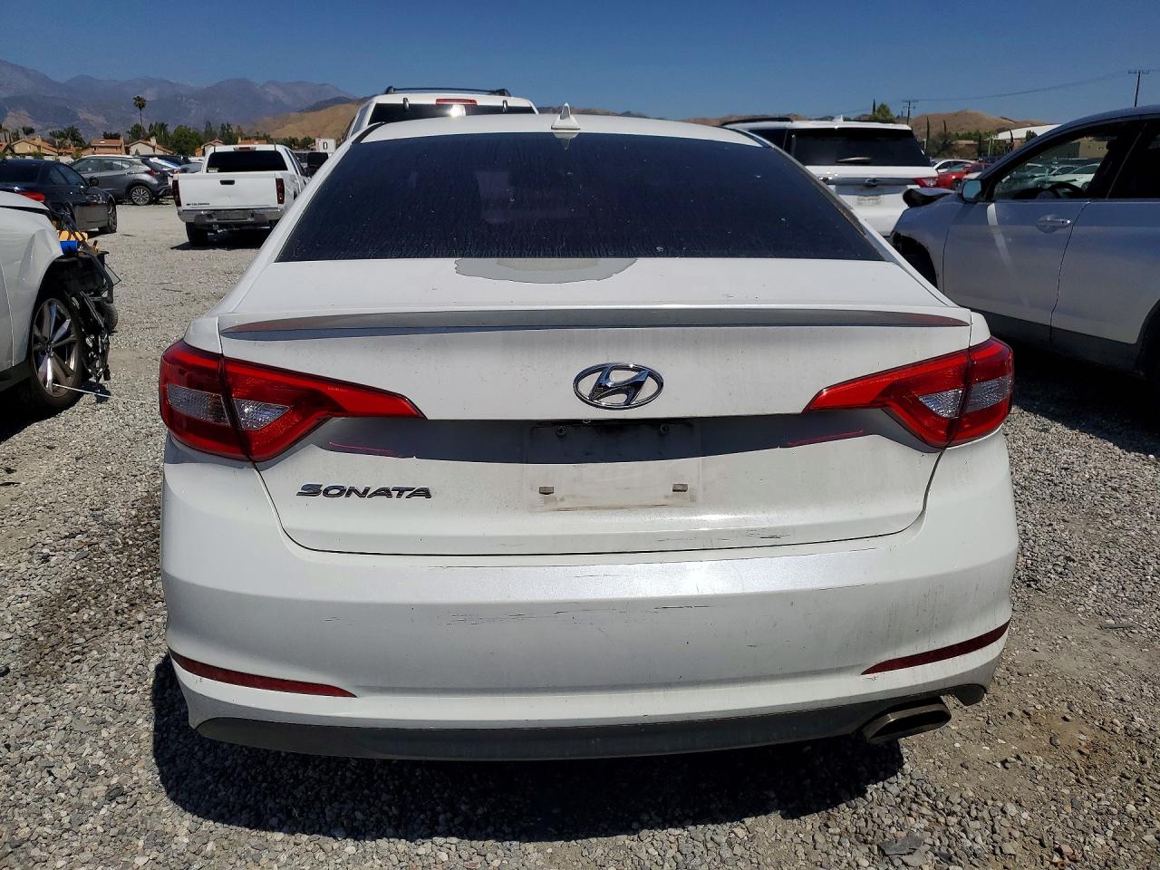2016 HYUNDAI SONATA SE