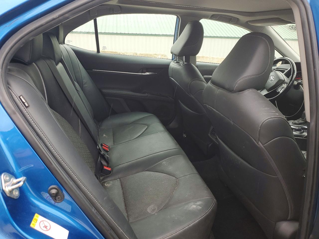 2019 TOYOTA CAMRY