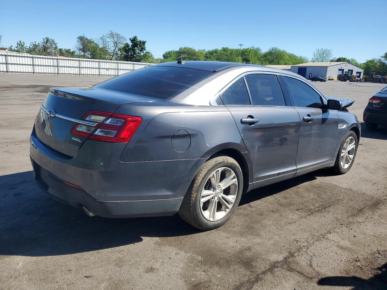2015 FORD TAURUS