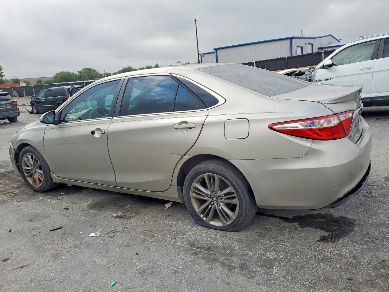 2017 TOYOTA CAMRY