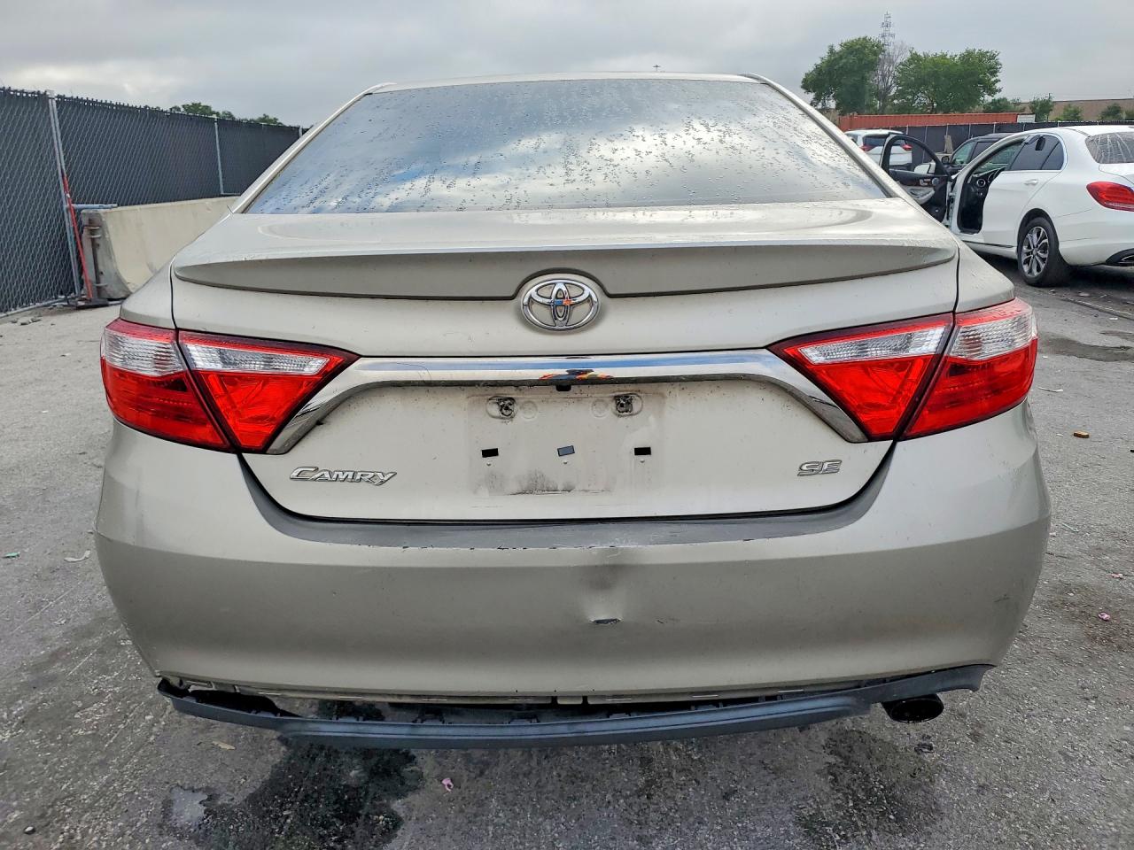 2017 TOYOTA CAMRY