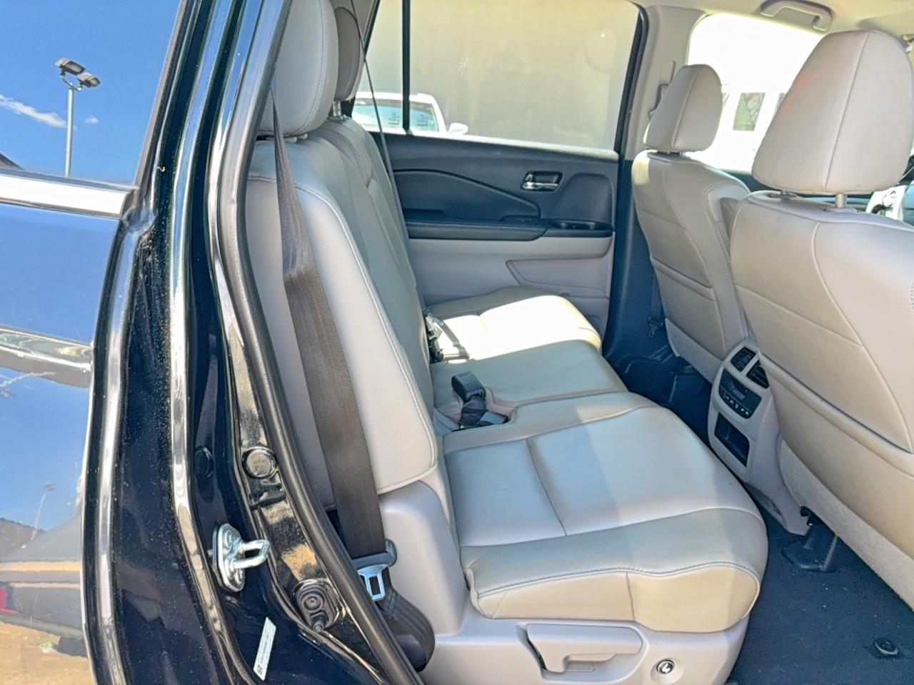 2016 HONDA PILOT