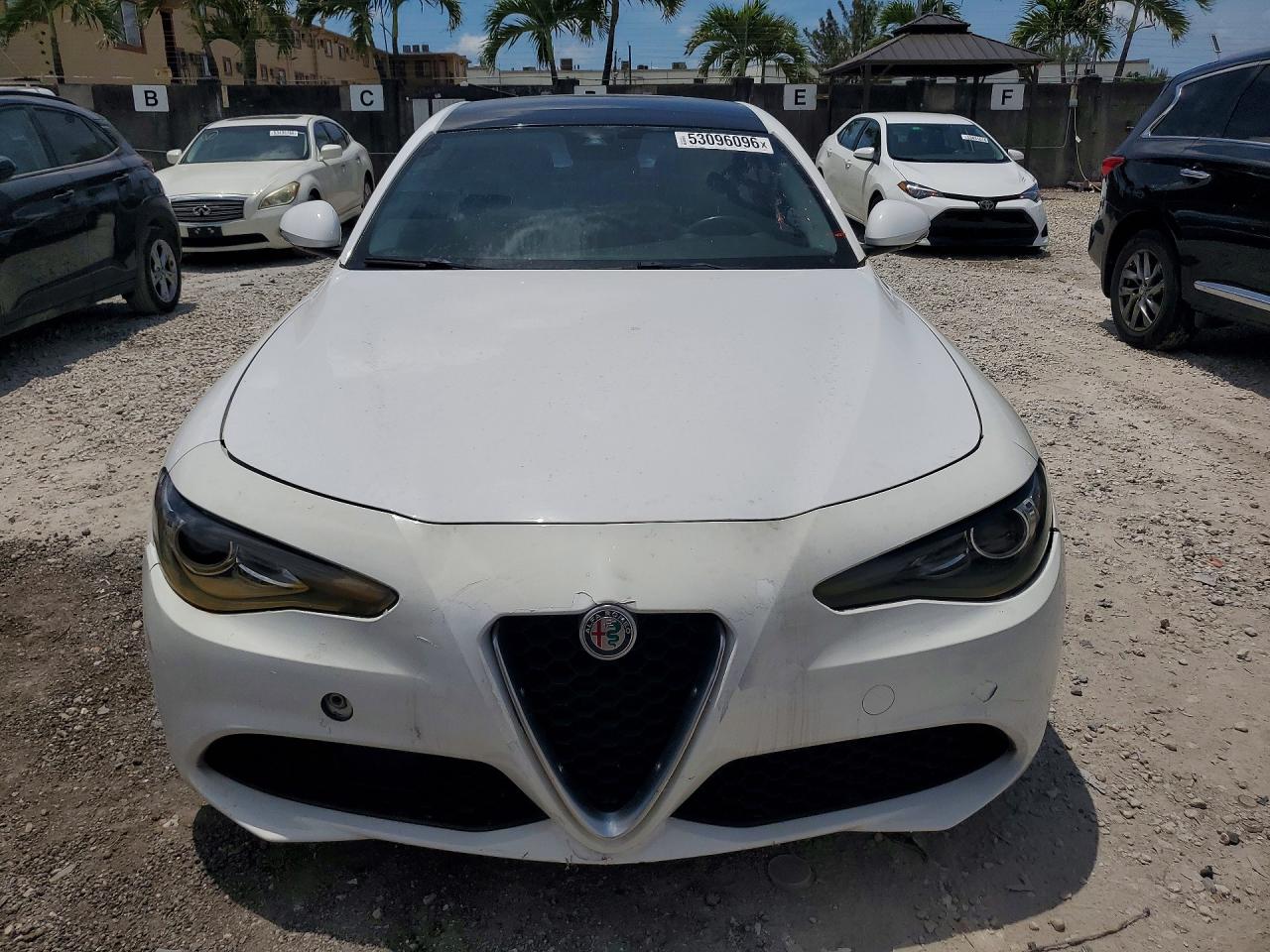 2017 ALFA ROMEO GIULIA