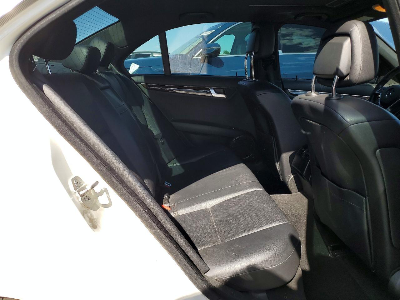2012 MERCEDES-BENZ C-CLASS