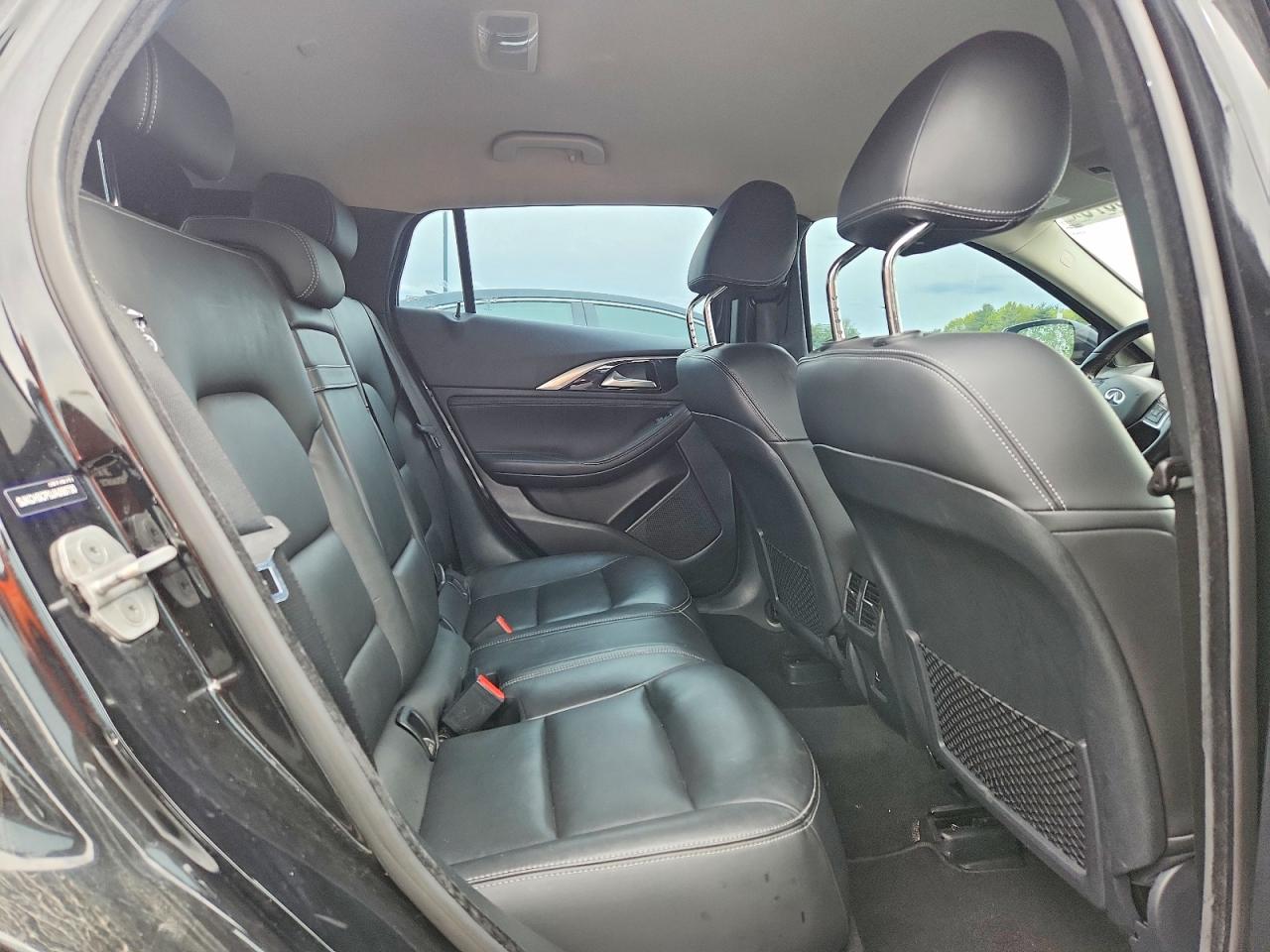 2018 INFINITI QX30