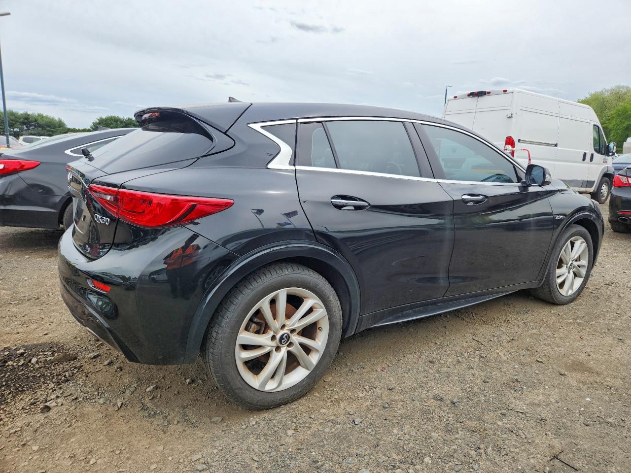 2018 INFINITI QX30