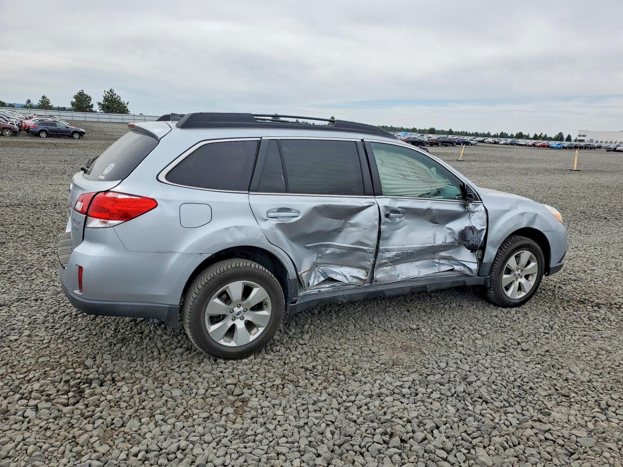 2012 SUBARU OUTBACK