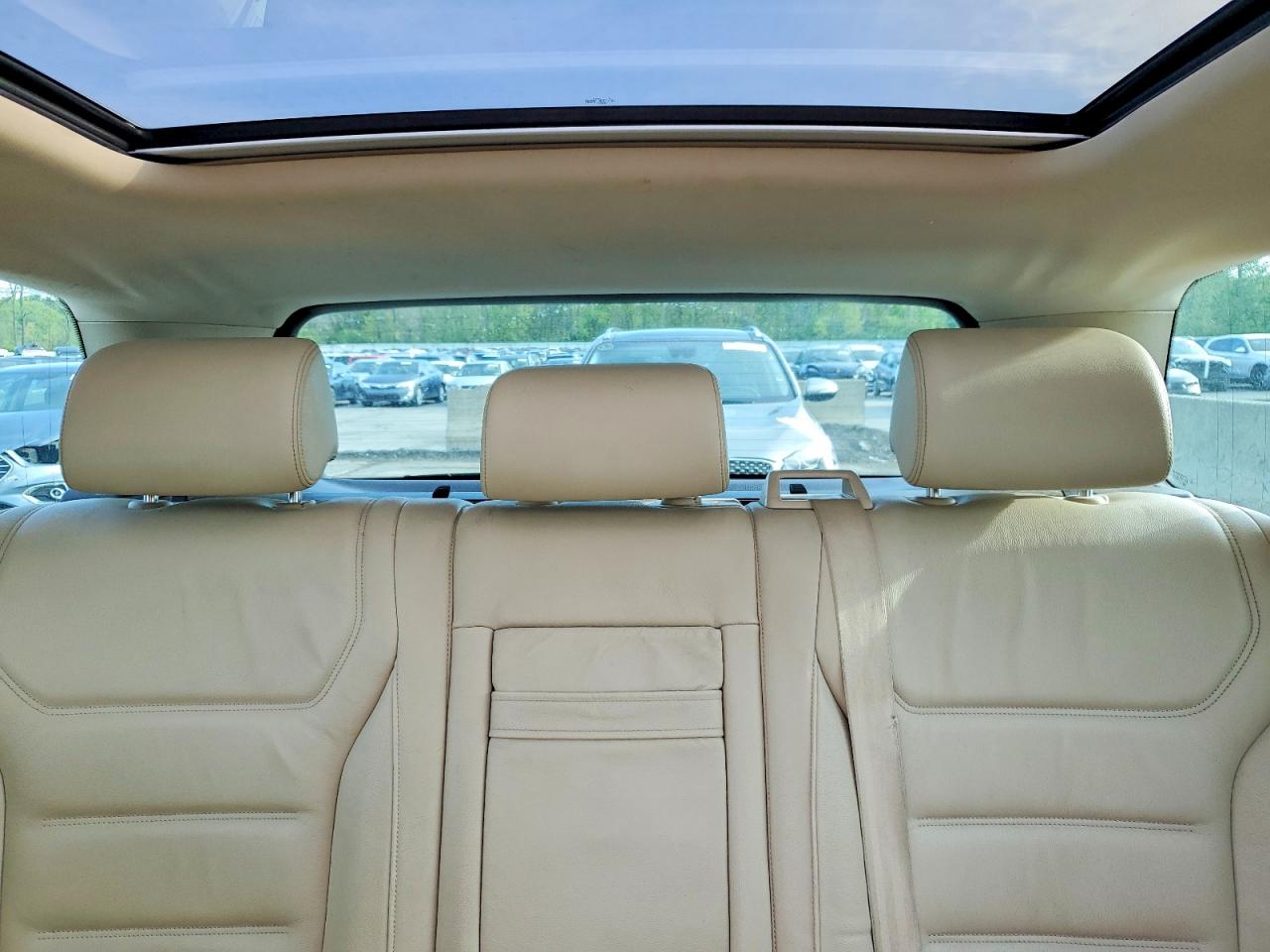 2013 VOLKSWAGEN TOUAREG