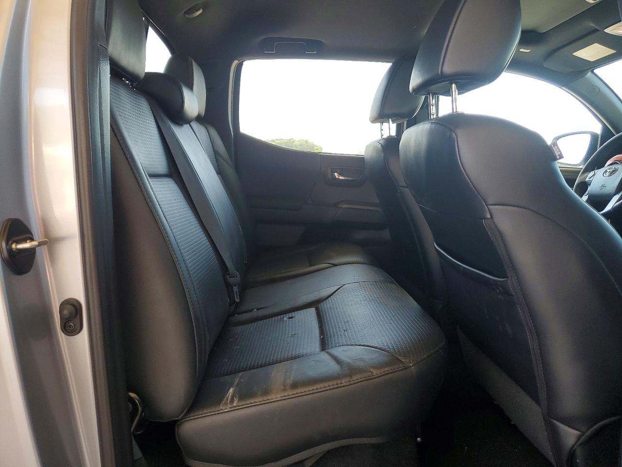 2019 TOYOTA TACOMA