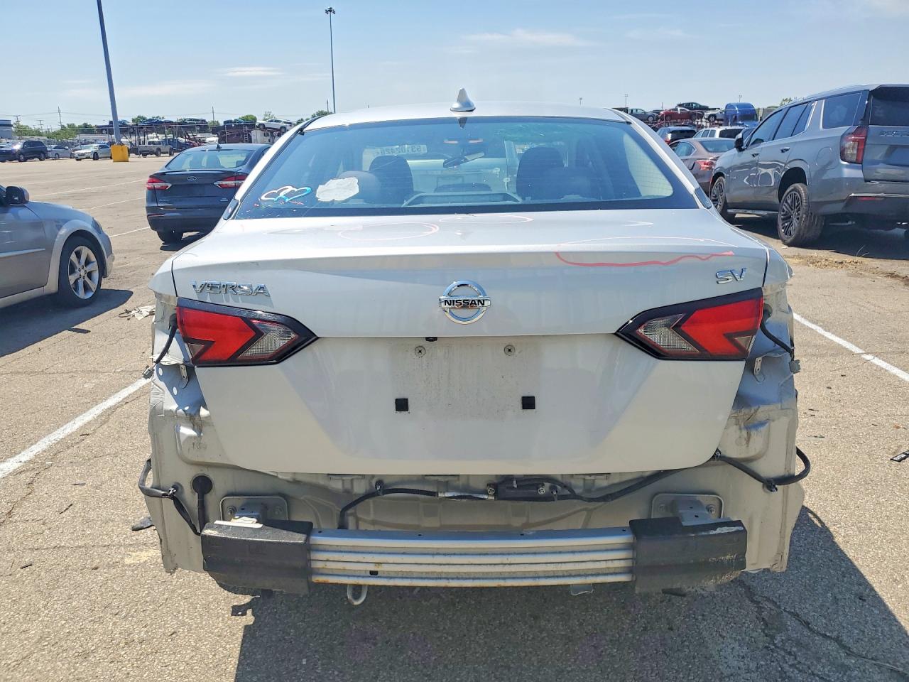 2021 NISSAN VERSA