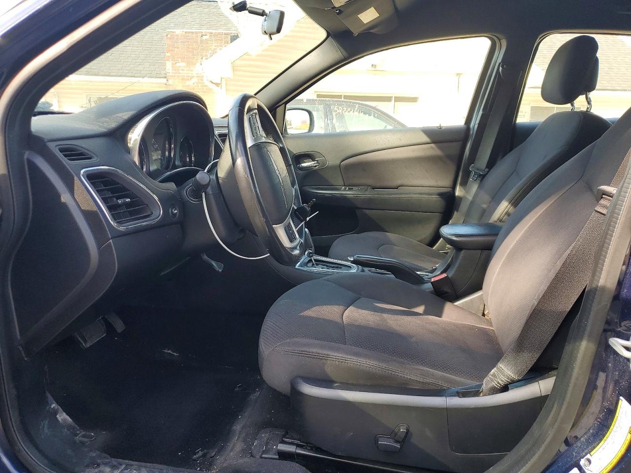 2014 CHRYSLER 200