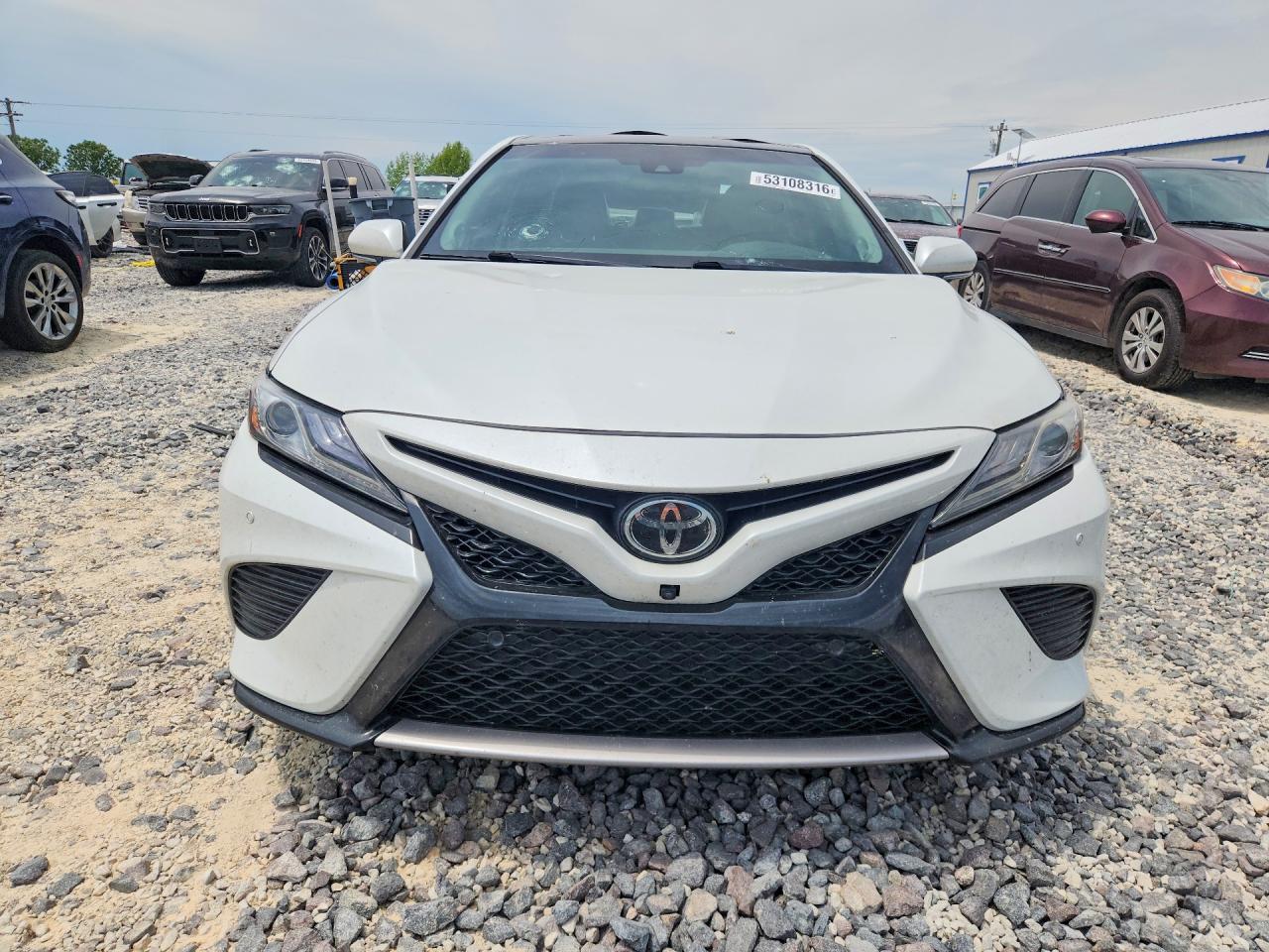 2018 TOYOTA CAMRY