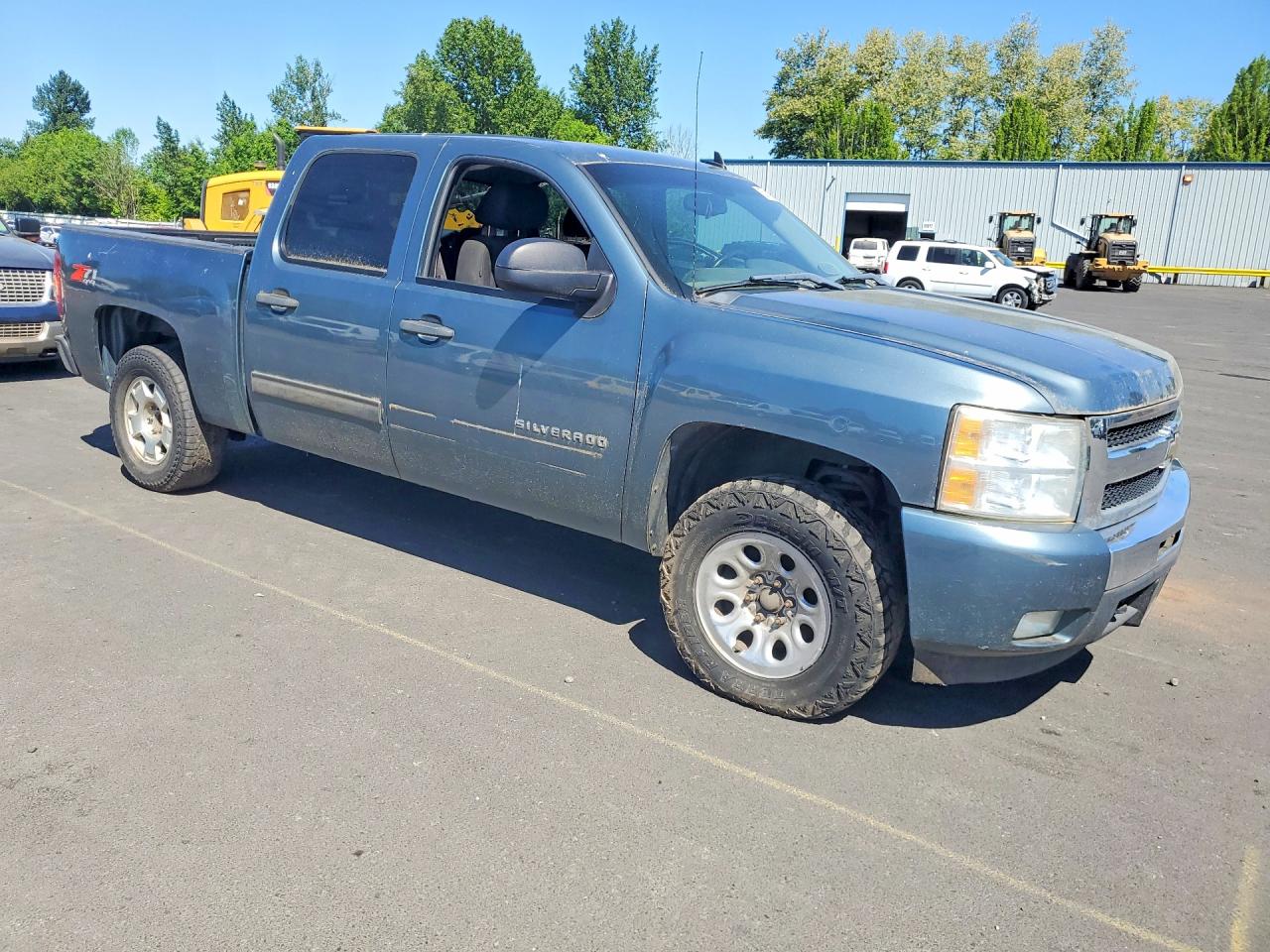 2011 CHEVROLET SILVERADO