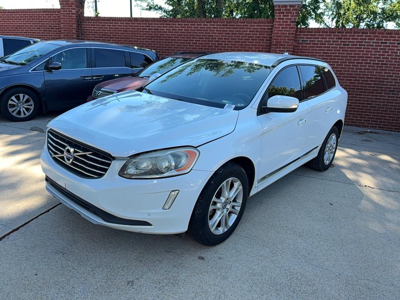 2016 VOLVO XC60