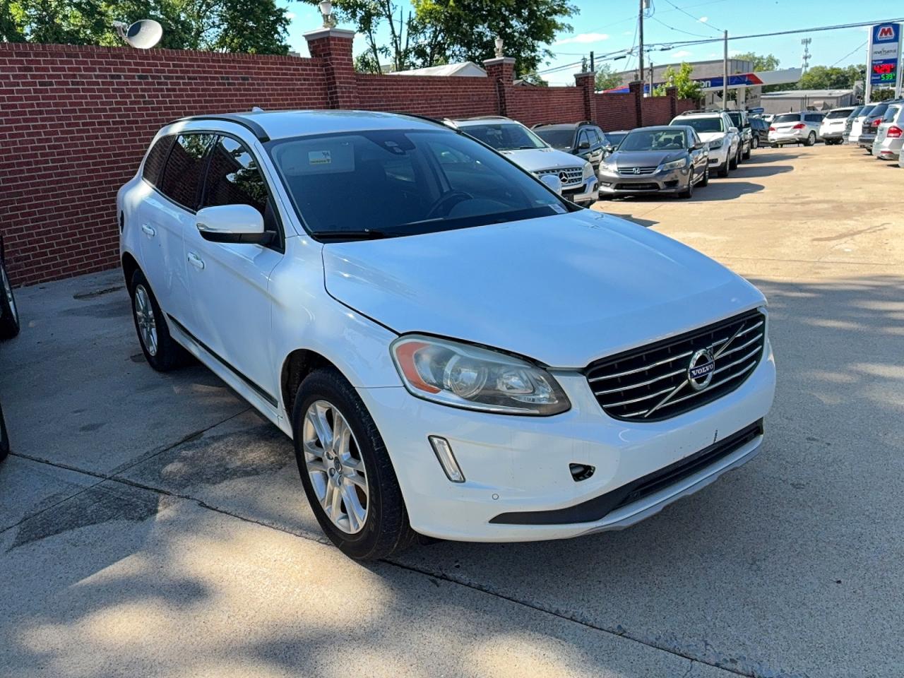 2016 VOLVO XC60