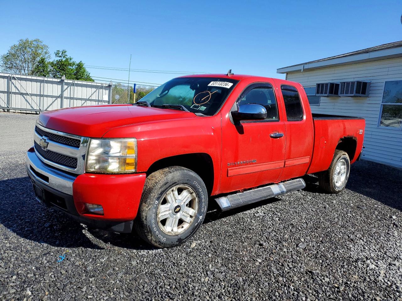 2011 CHEVROLET SILVERADO