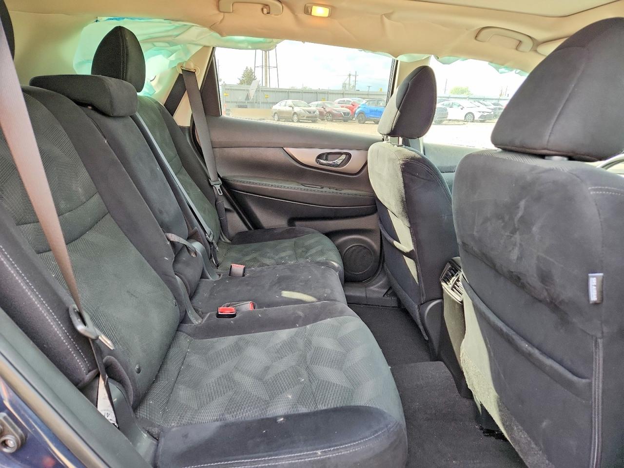 2015 NISSAN ROGUE