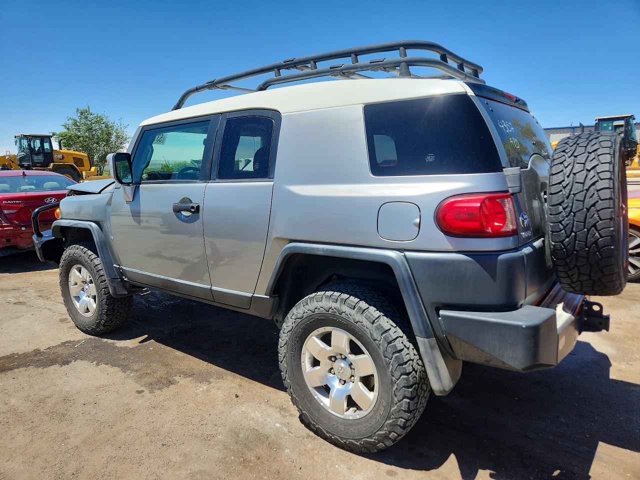 2010 TOYOTA FJ CRUISER