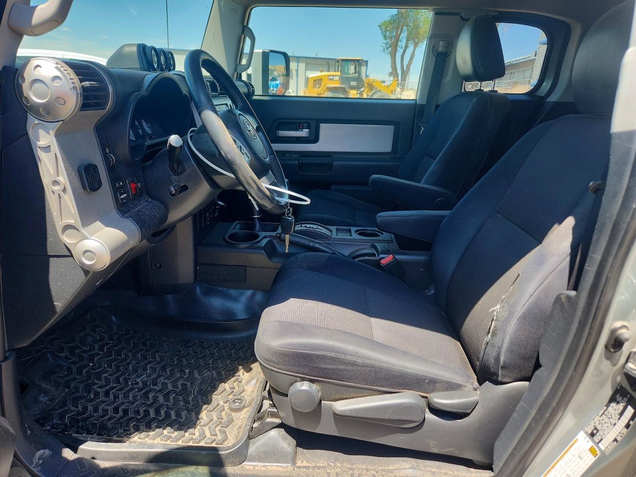 2010 TOYOTA FJ CRUISER