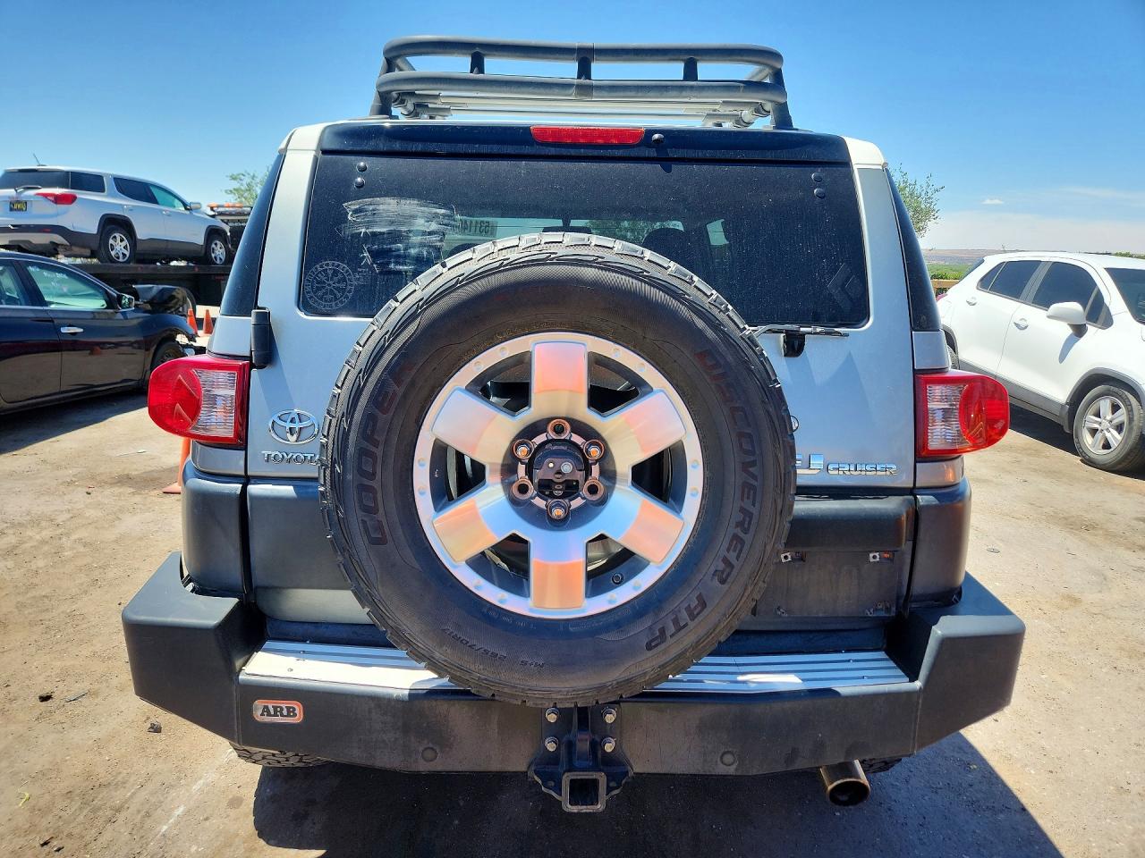 2010 TOYOTA FJ CRUISER
