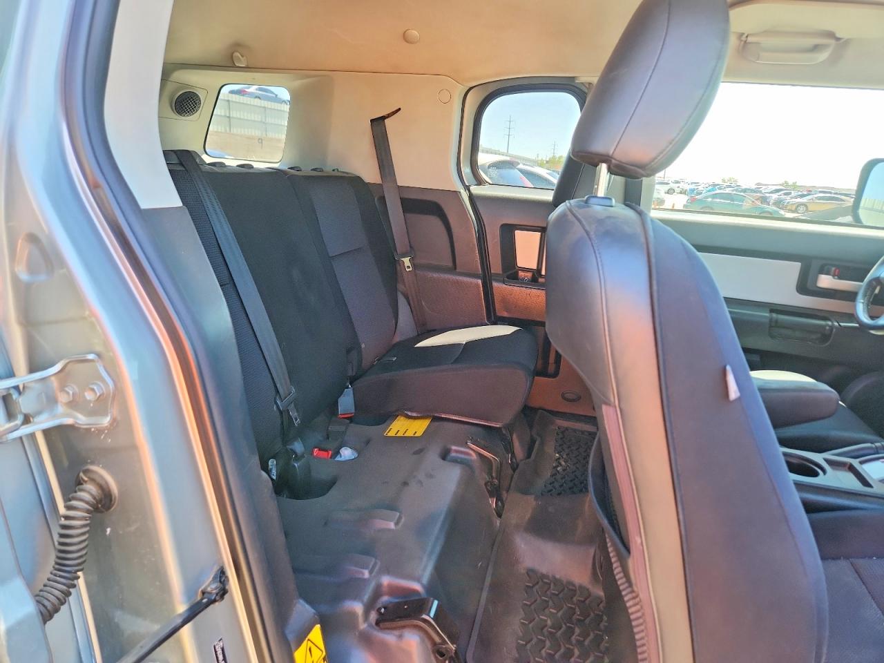 2010 TOYOTA FJ CRUISER