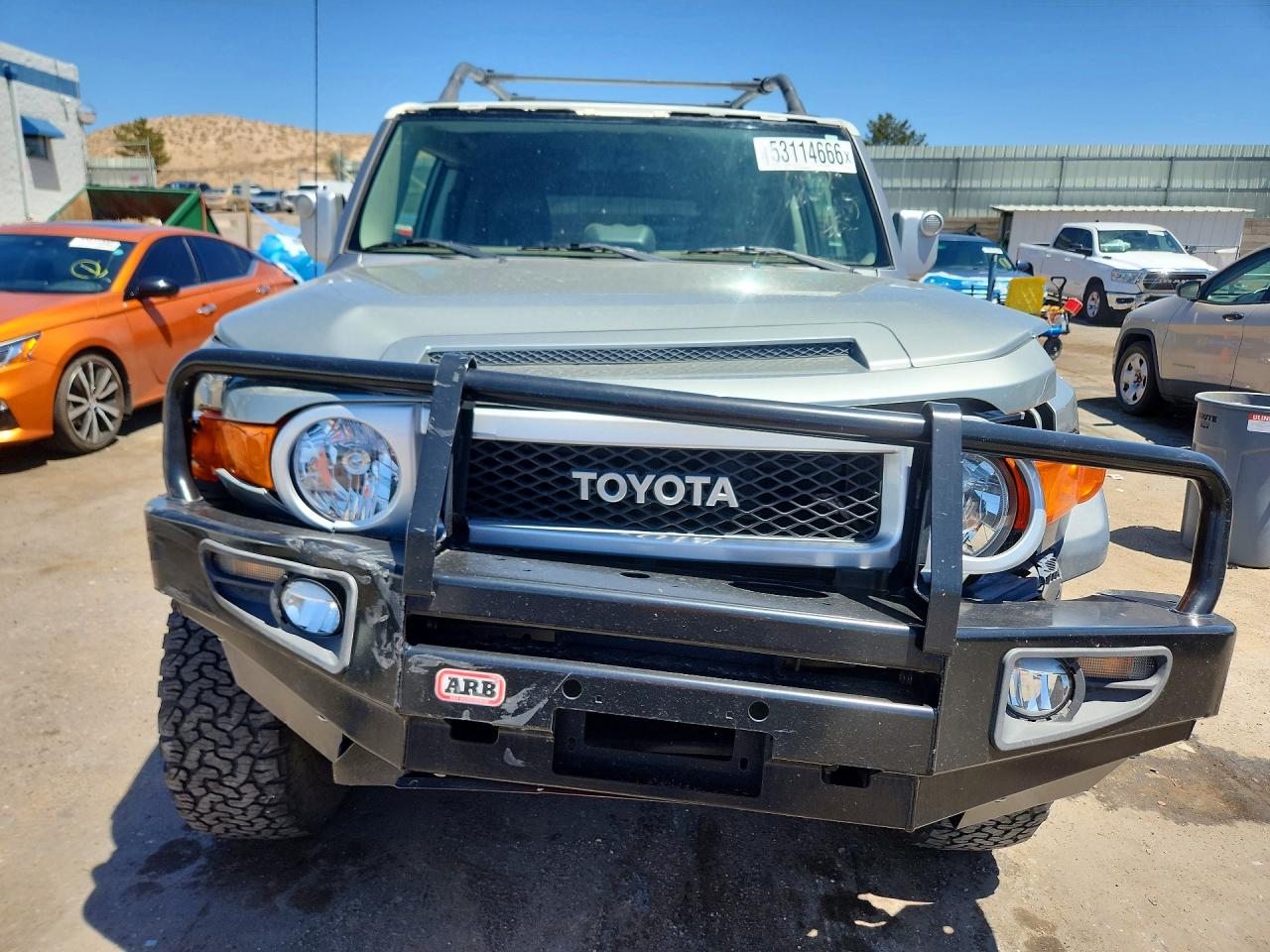 2010 TOYOTA FJ CRUISER