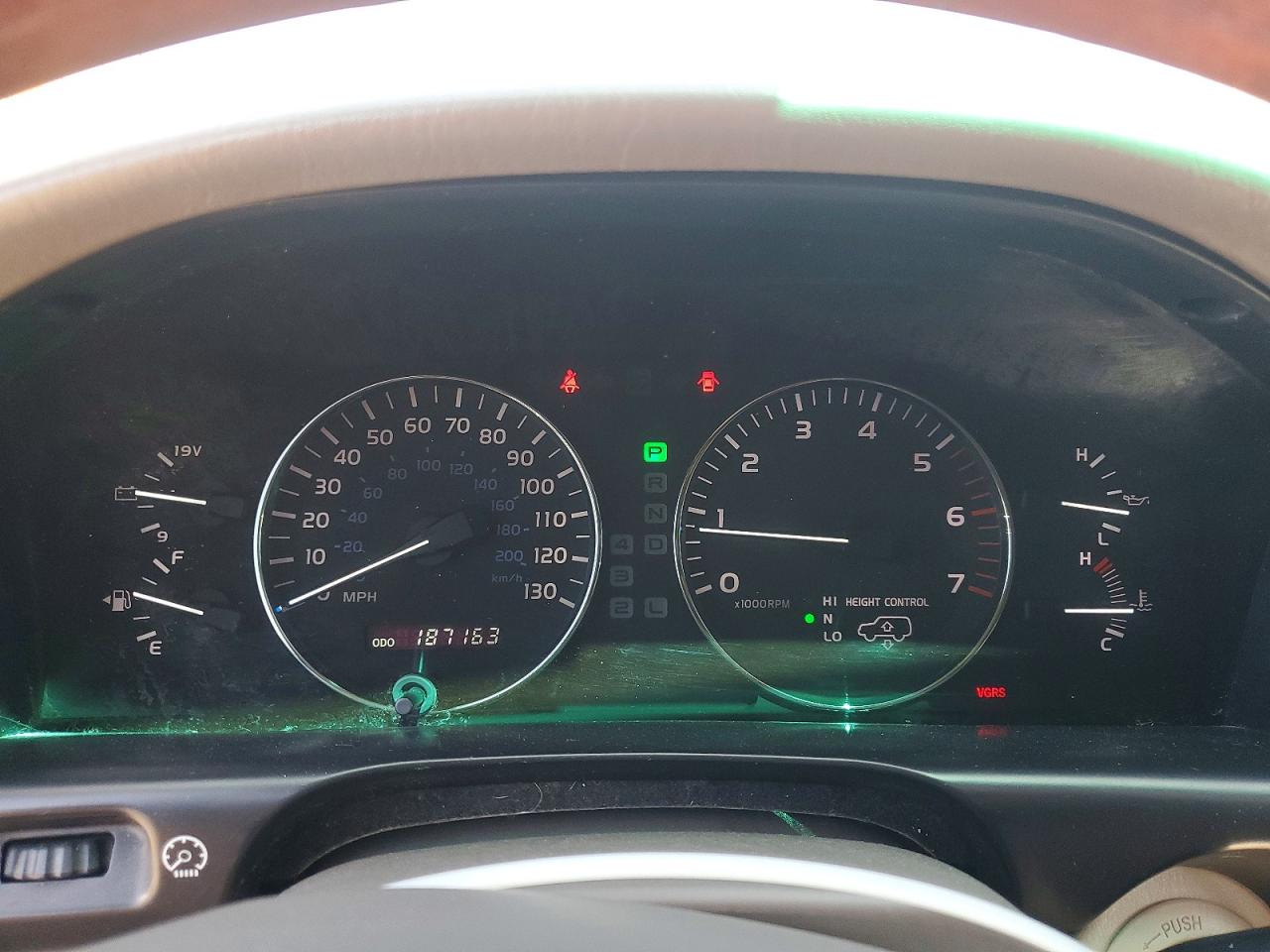 2004 LEXUS LX470