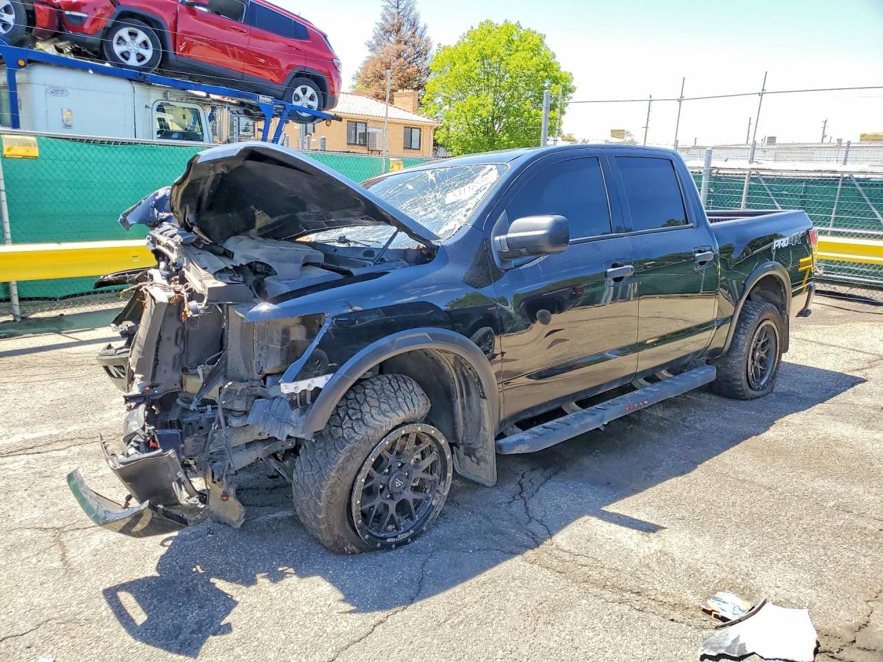 2024 NISSAN TITAN