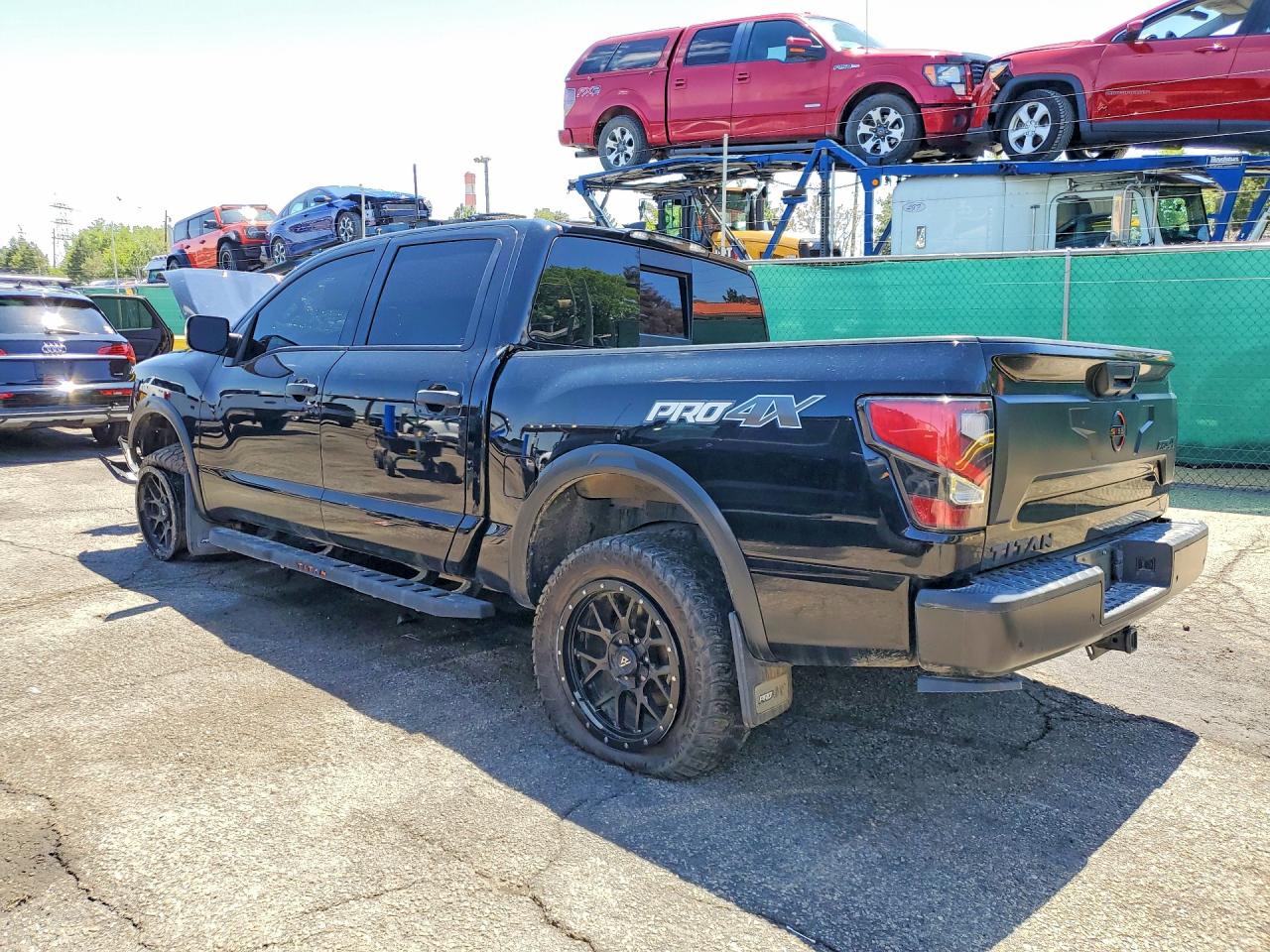 2024 NISSAN TITAN