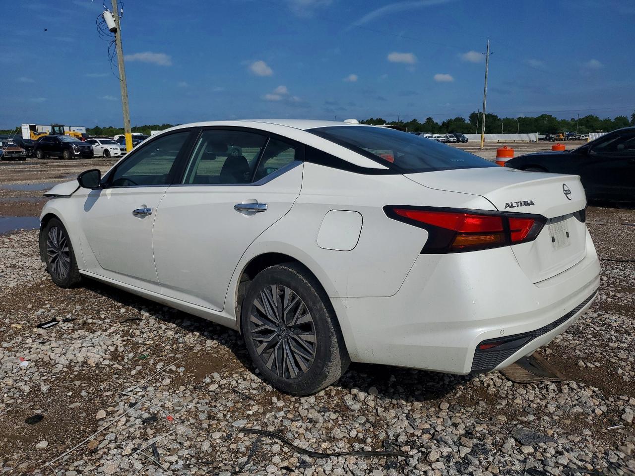 2024 NISSAN ALTIMA
