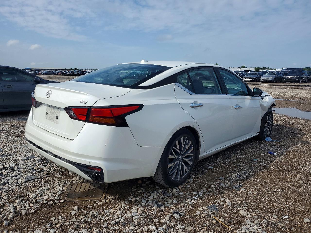 2024 NISSAN ALTIMA