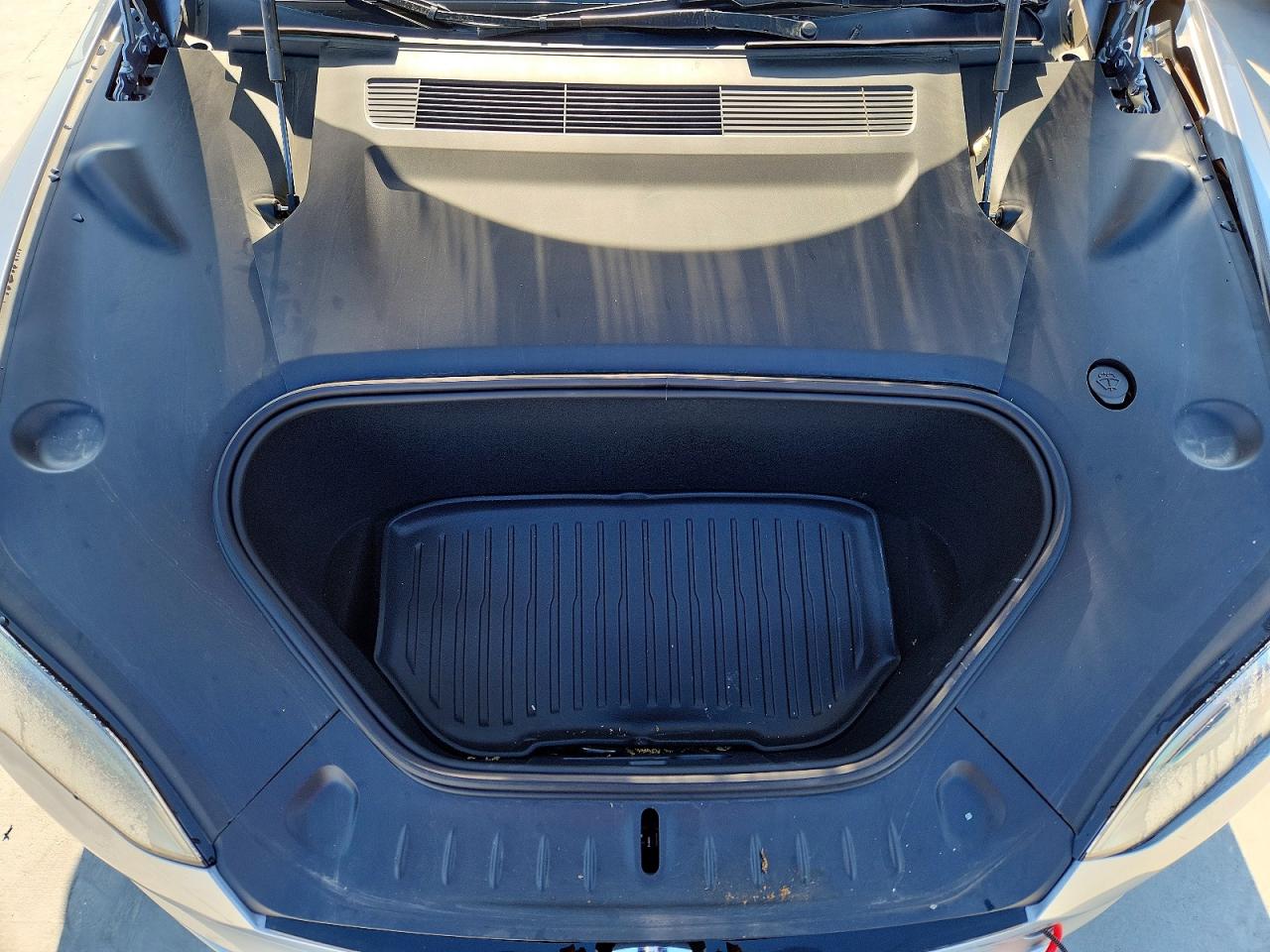 2025 TESLA MODEL S