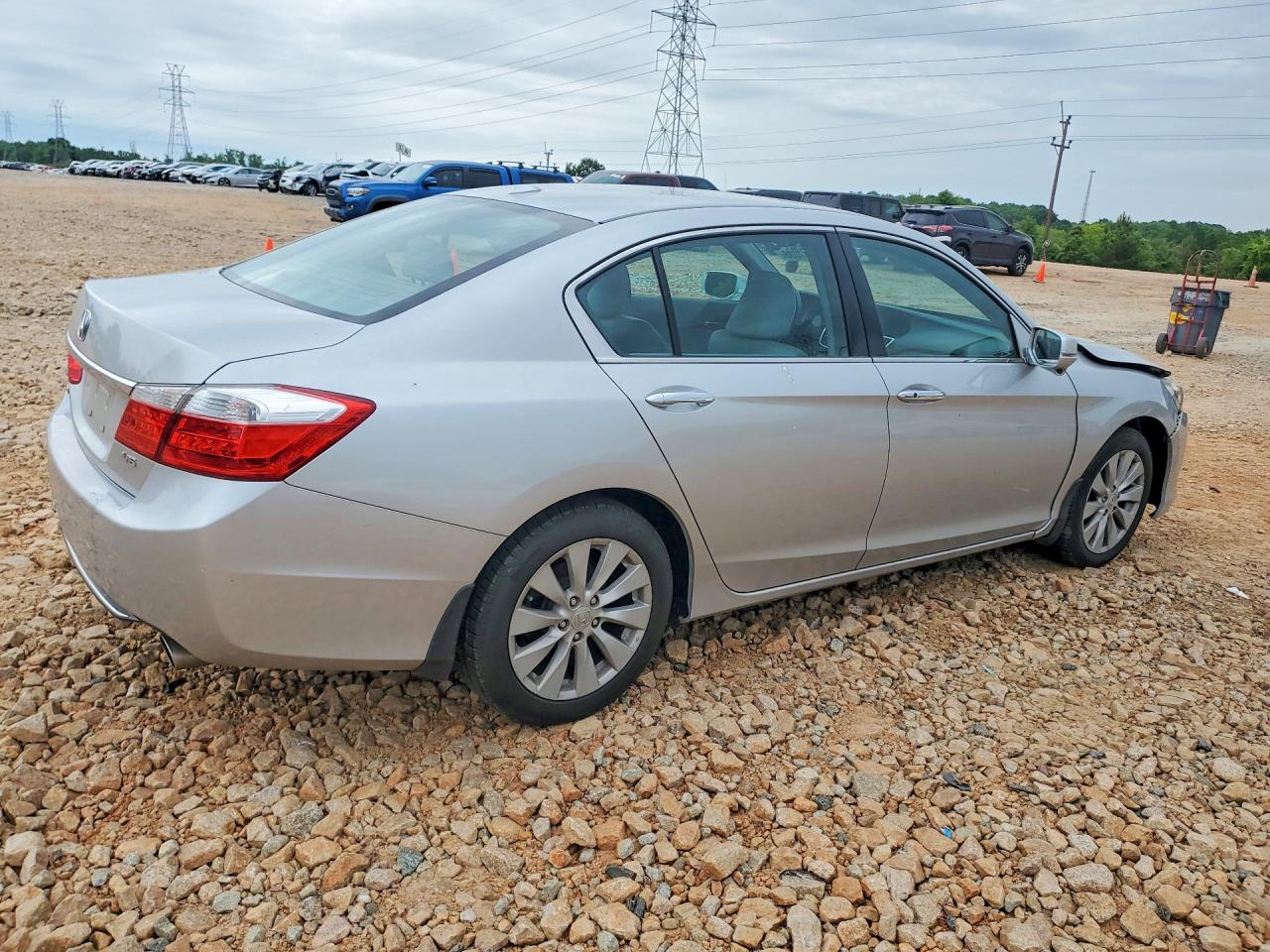 2015 HONDA ACCORD