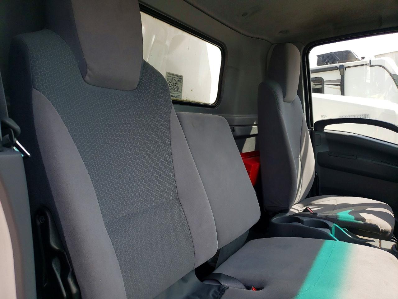 2016 ISUZU NPR