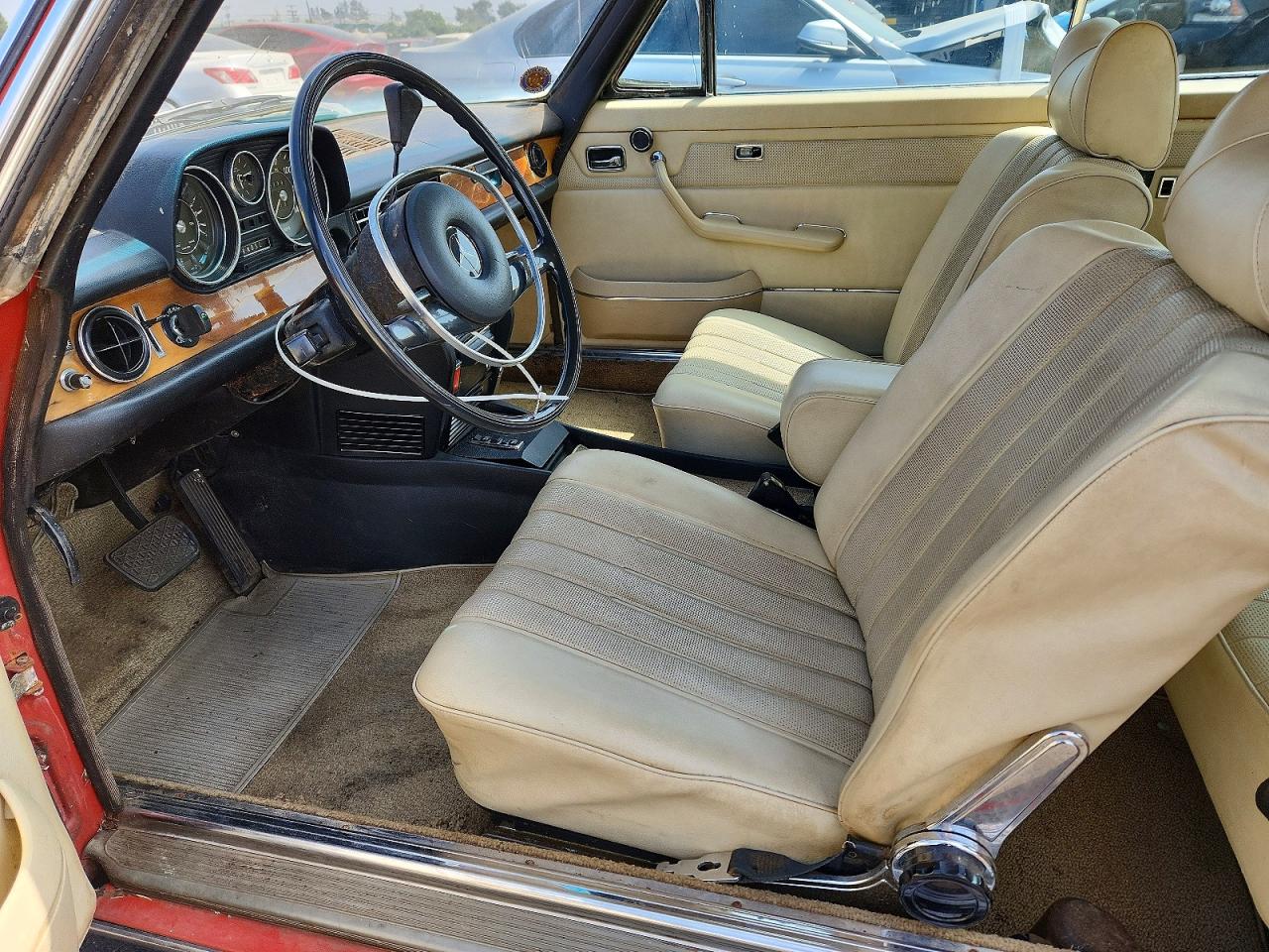 1973 MERCEDES-BENZ 280-CLASS