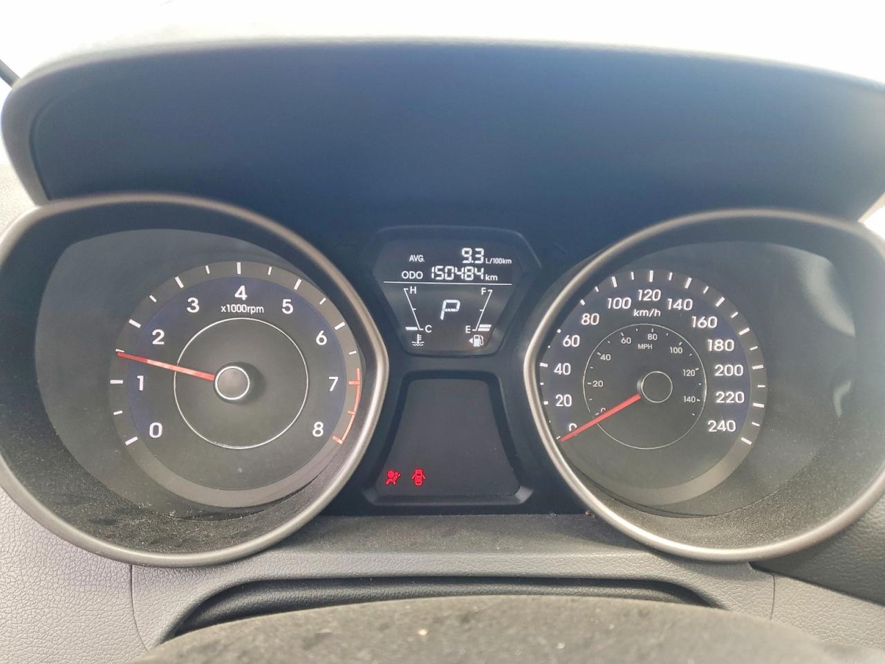 2013 HYUNDAI ELANTRA