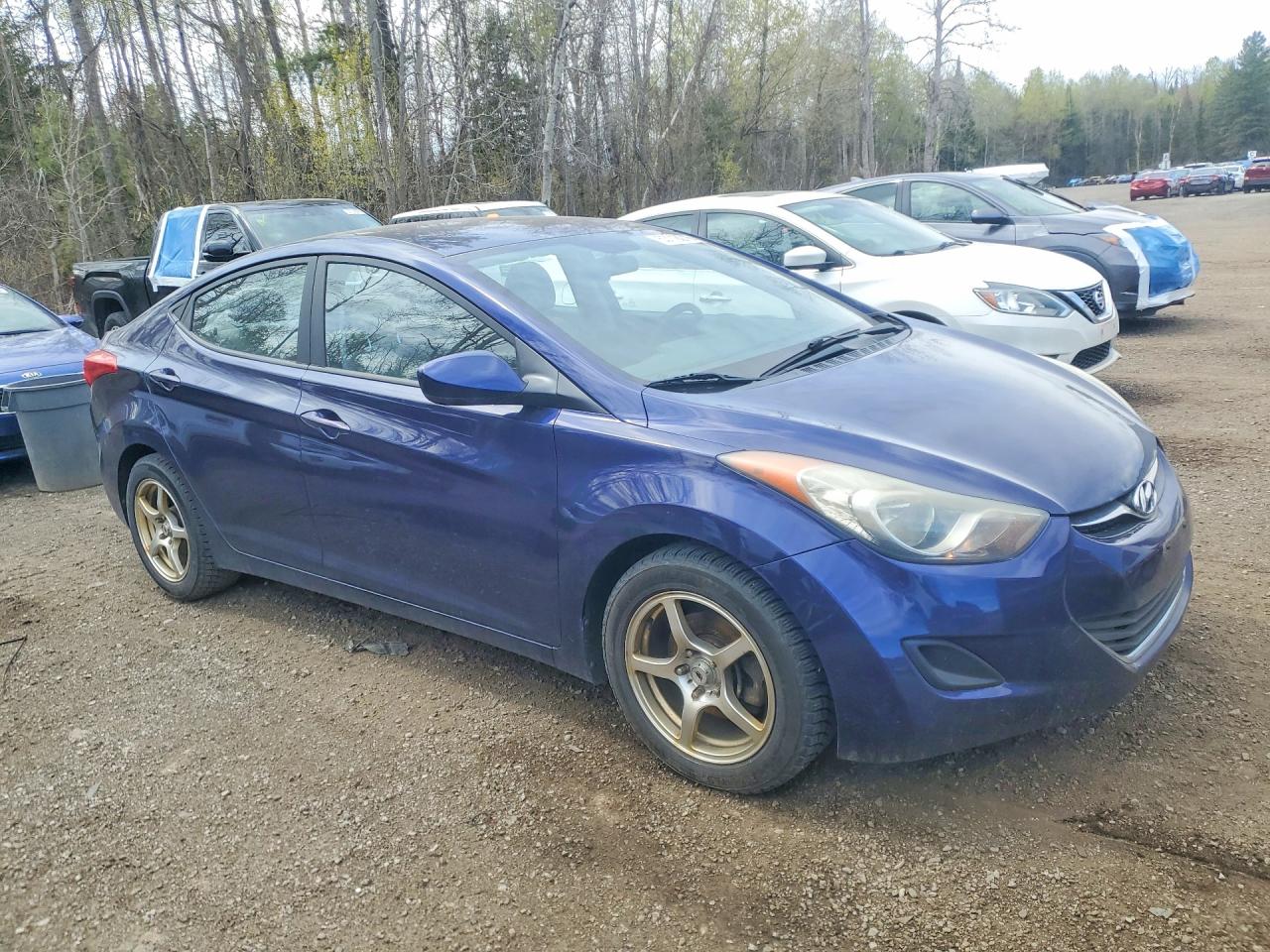2013 HYUNDAI ELANTRA