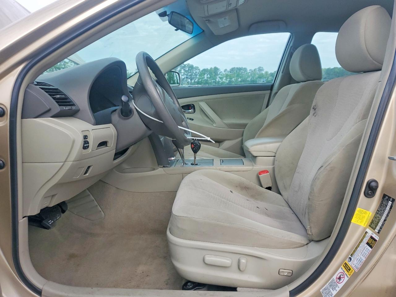 2011 TOYOTA CAMRY
