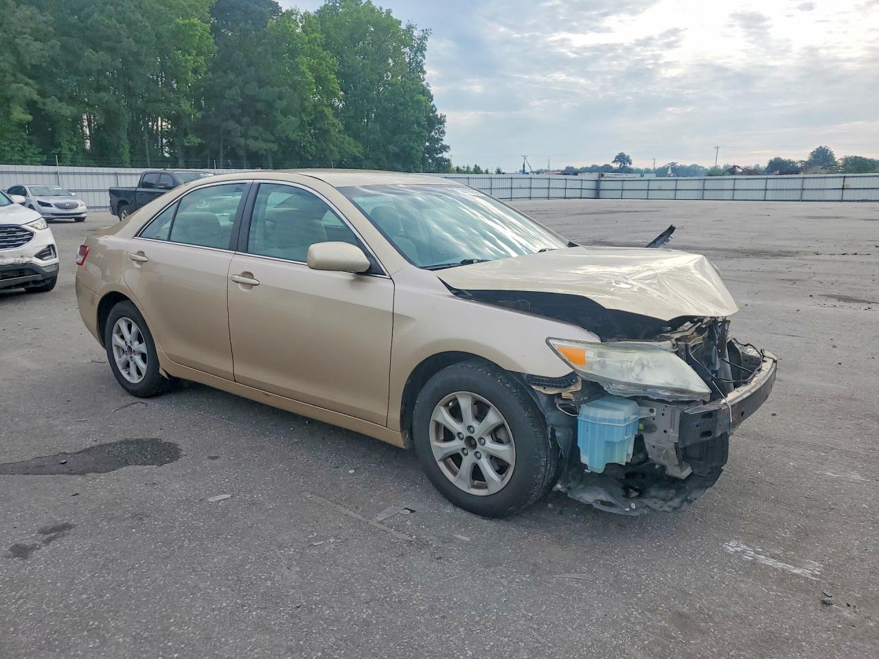 2011 TOYOTA CAMRY