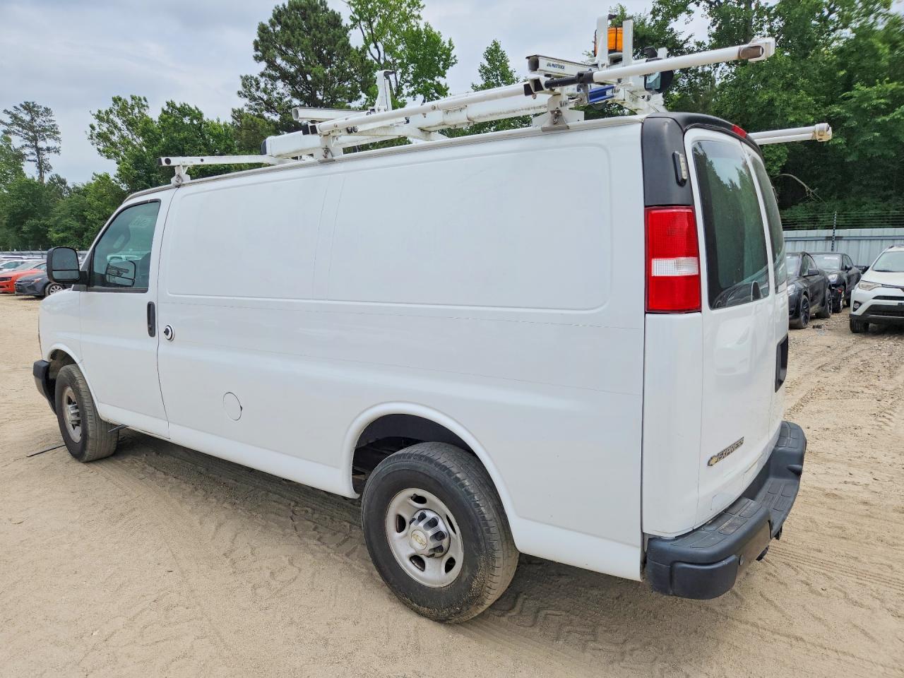 2020 CHEVROLET EXPRESS